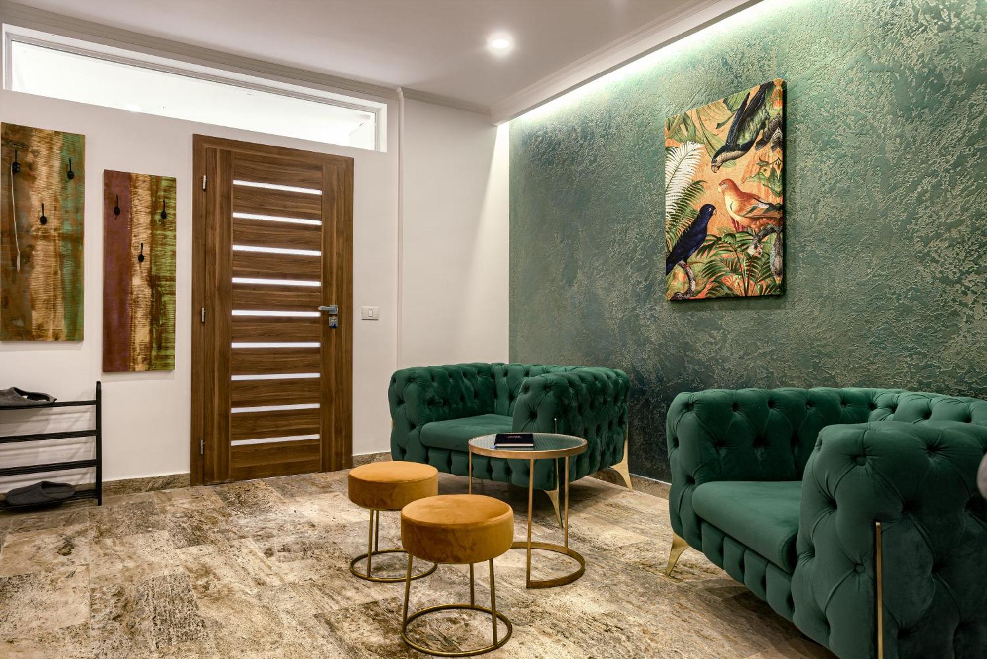 Sika Palladium Garden & Spa Central Apartment Arad Esterno foto