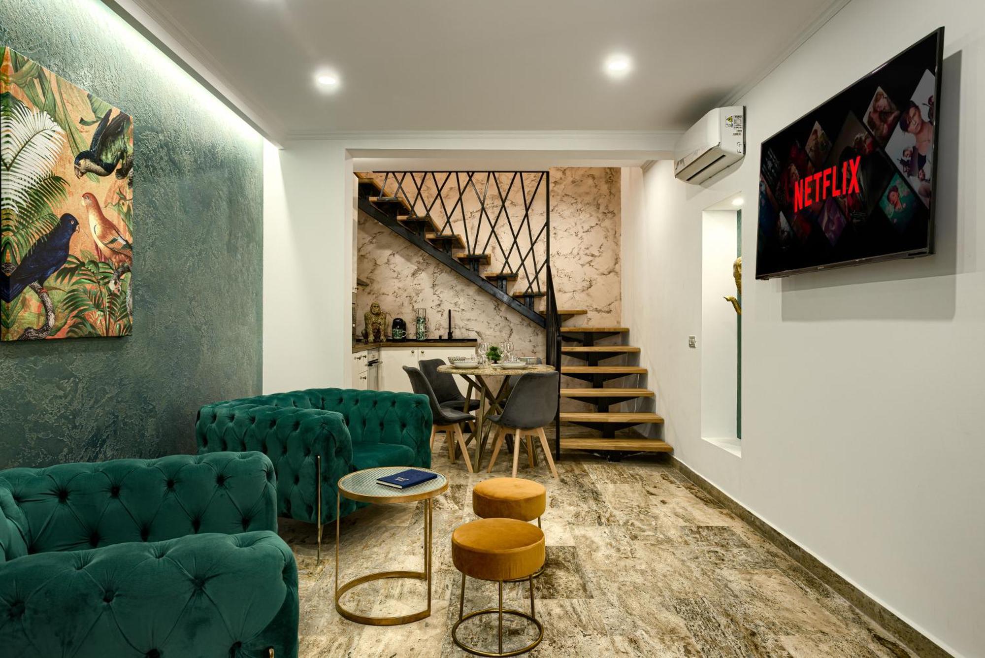 Sika Palladium Garden & Spa Central Apartment Arad Esterno foto