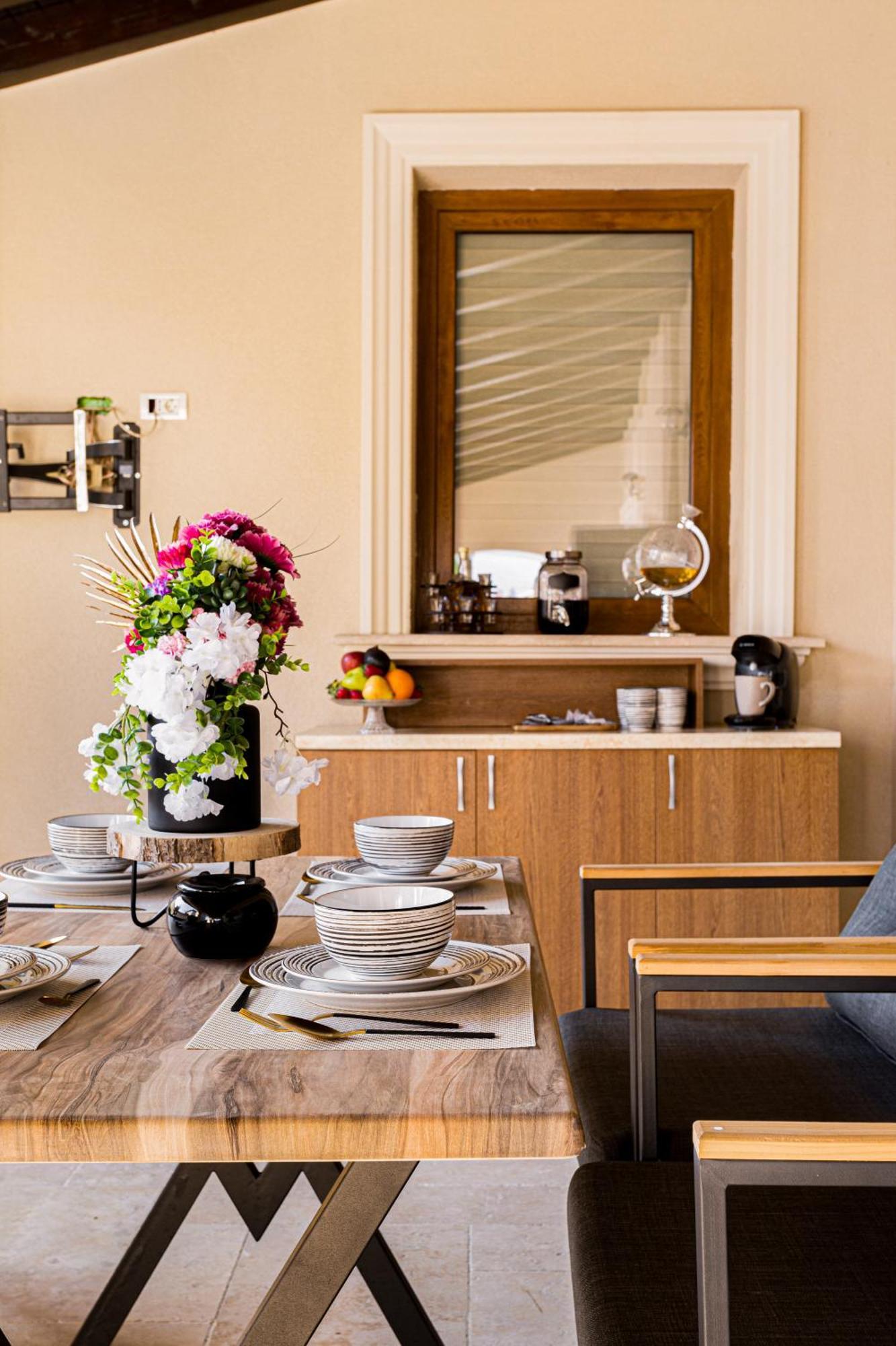 Sika Palladium Garden & Spa Central Apartment Arad Esterno foto